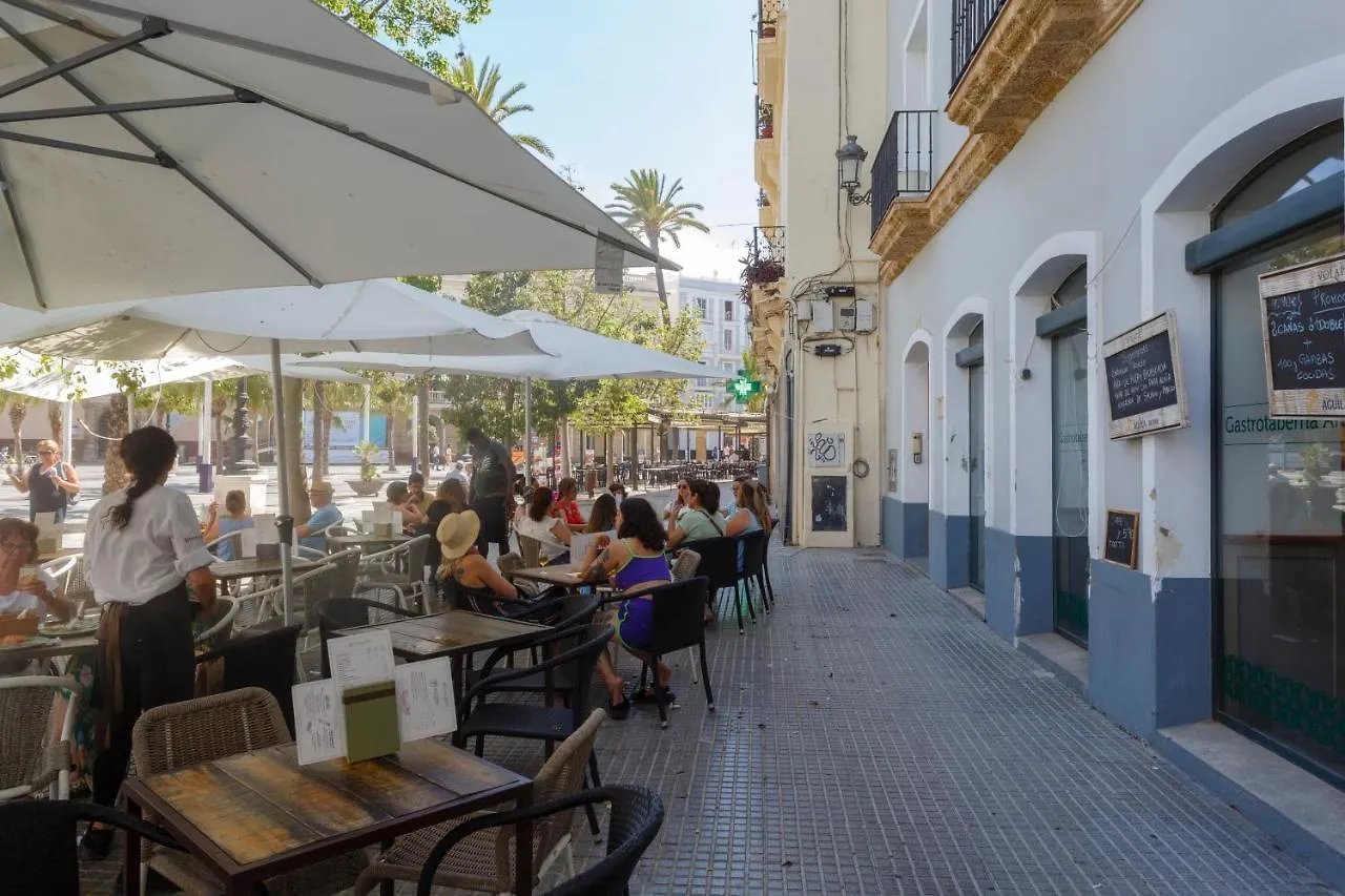 Apartamentos El Capitan Veneno By Cadiz4Rentals Spain