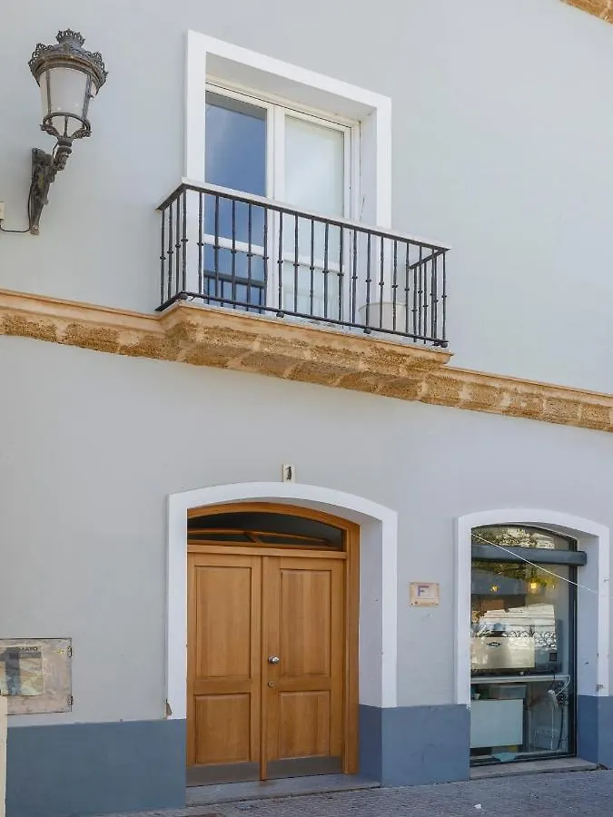 Apartment Apartamentos El Capitan Veneno By Cadiz4Rentals