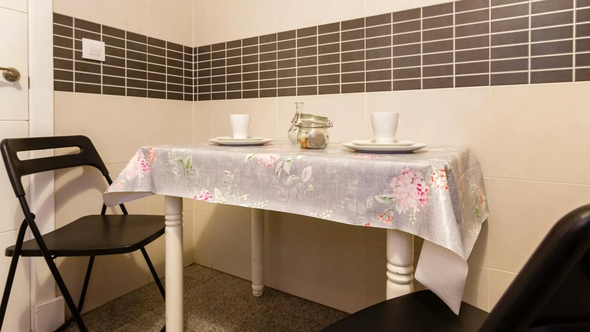 Apartment Apartamentos El Capitan Veneno By Cadiz4Rentals