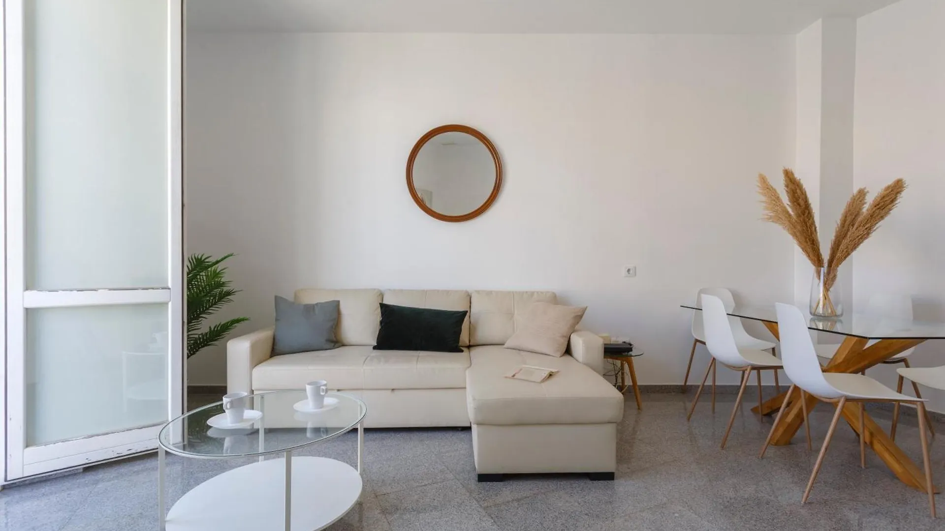 Apartamentos El Capitan Veneno By Cadiz4Rentals Apartment Cadiz
